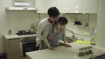 Mothers Job (2017)
